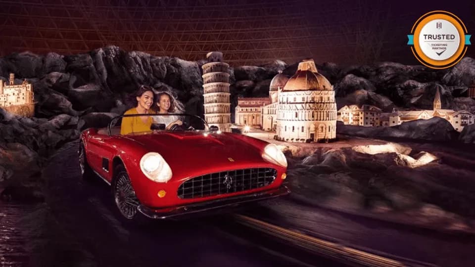 Тематические парки острова Яс – Ferrari World Abu Dhabi, Yas Waterworld, Warner Bros. World™. - Image 1